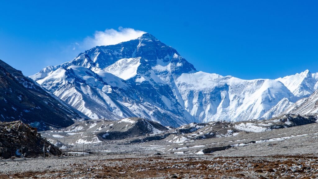 Mount Everest: A Majestic Journey through Nepal’s Crown Jewel